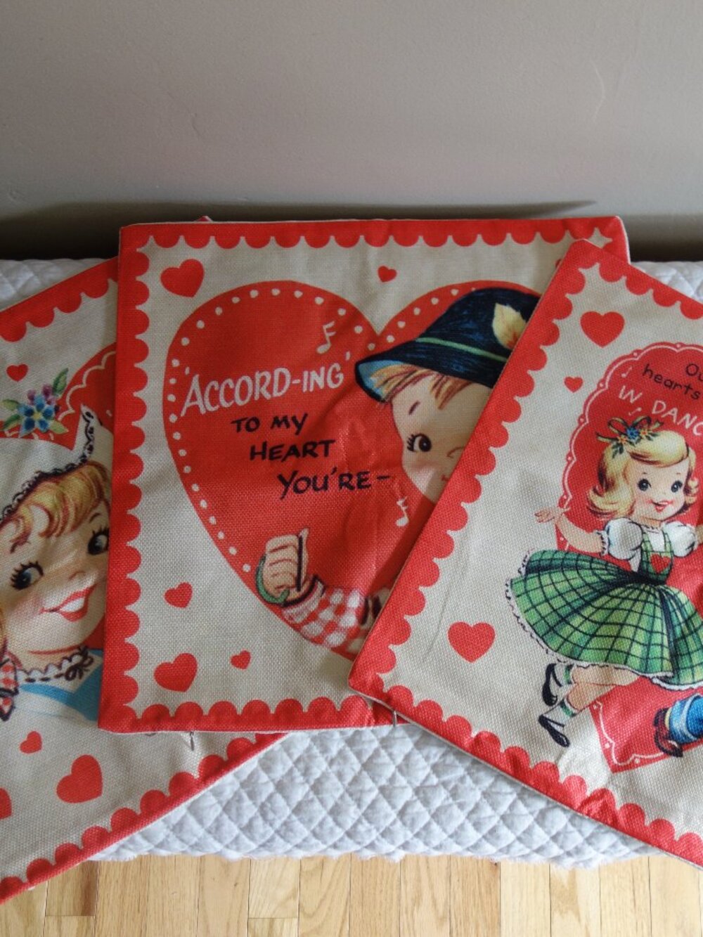New – Lot of 3 Vtg Inspired Valentines Zipper Pillow Covers approx. 16x16